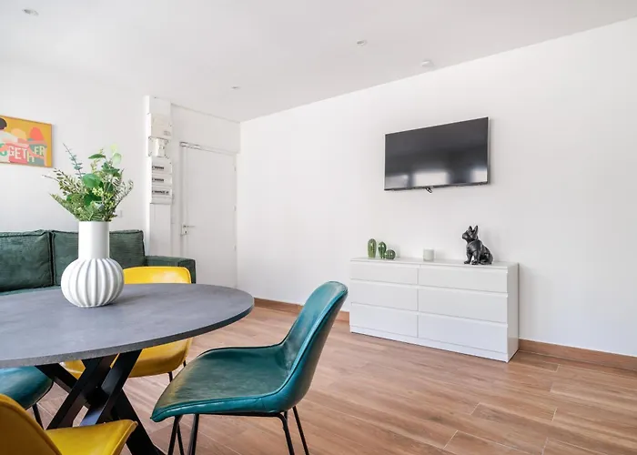 Perfect Flat For 4 People #7